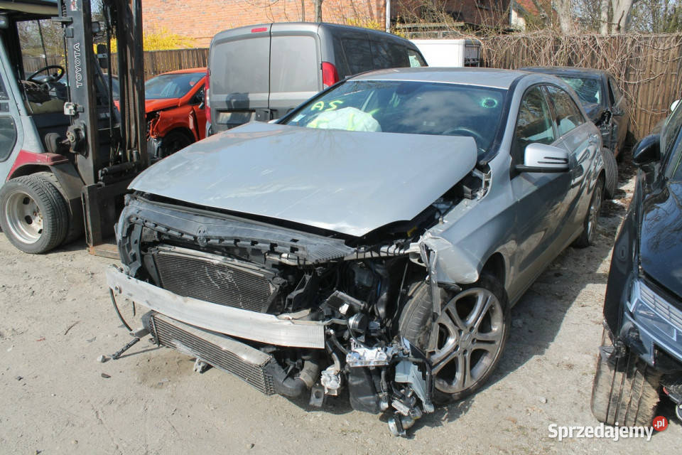 Mercedes A 180 W176 2012 uszkodzony Ostrów Wielkopolski