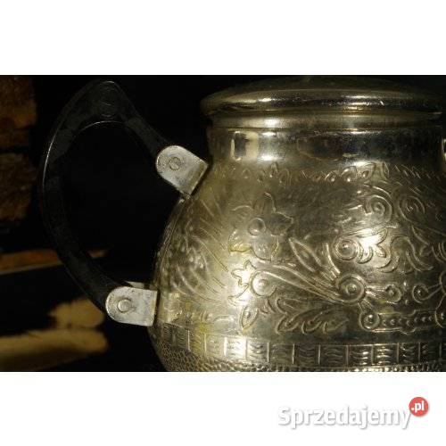 Radziecka metalowa cukiernica z pokrywką ZSRR śląskie
