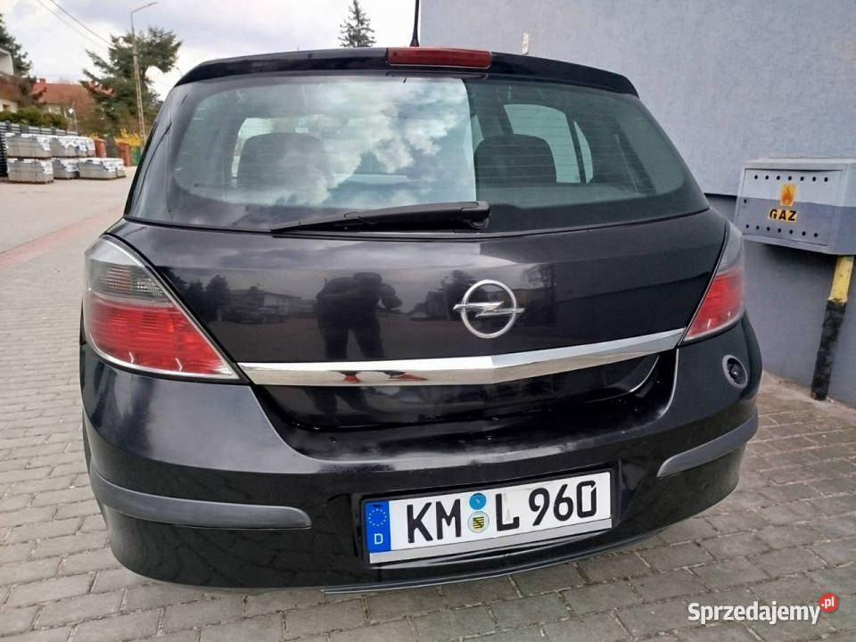 Opel Astra 18 LPGopłaty w auta import niemcyLPG możliwa zamiana Toruń