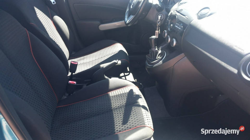 Mazda 2 Mazda 2 14 75 bogata wersja pełen serwis 2 sprzedam