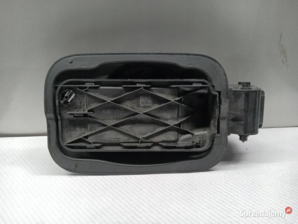 KLAPKA WLEWU PALIWA AUDI A4 B9 8W0809906 osobowe