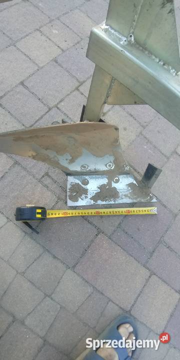 Pług jednoskibowy obrotowy nieuszkodzony Janów