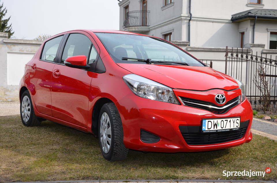 Ładna Toyota Yaris 10 Gaz 2 kpl kół nieuszkodzony Yaris Chełm