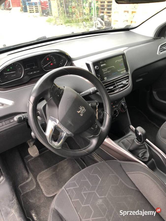Peugeot 2008 salon jeden właściciel niski Warszawa