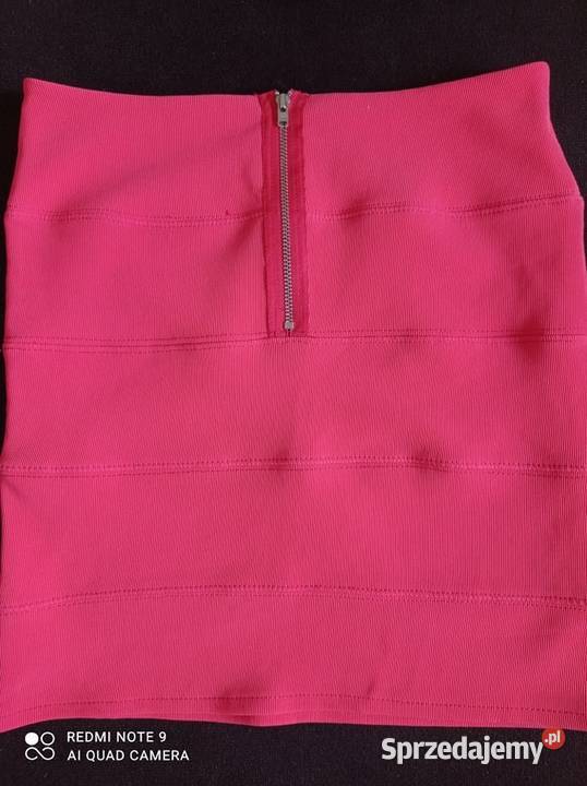 Malinowa spódnica Hajnówka