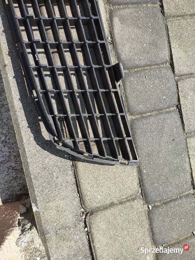 Atrapa zderzaka dolna Vectra C lift Części samochodowe opolskie Opole