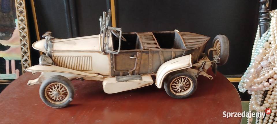 model samochodu kolekcjonerski RollsRoyce Mosina