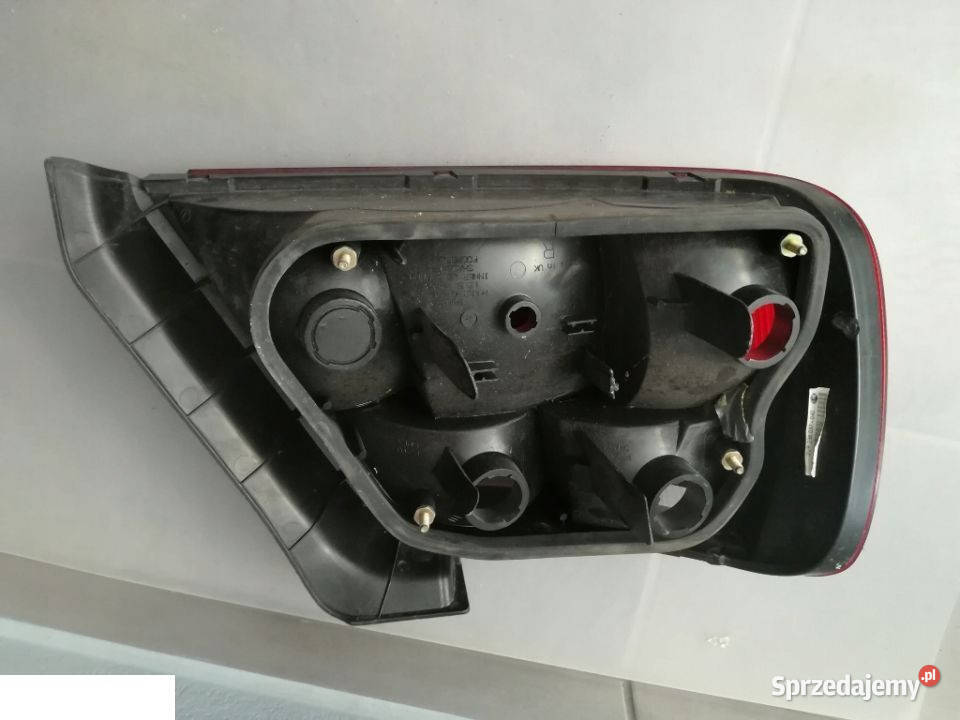 HONDA ACCORD 2001 LIFT LAMPA TYLNA PRAWA osobowe Kozubszczyzna sprzedam