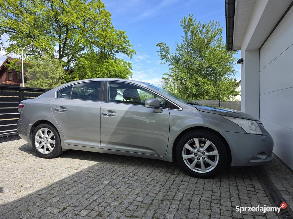 Toyota Avensis 18 SOL Plus produkcji 2009 nieuszkodzony Oborniki Śląskie