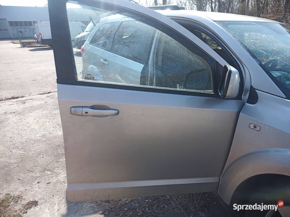 Uszkodzony 2011 Fiat freemont urban Obrowo