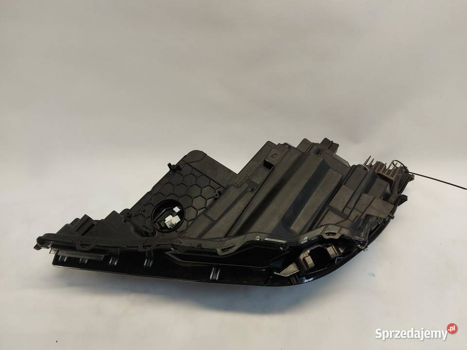 LEXUS 500H LAMPA PRAWY PRZÓD RHD