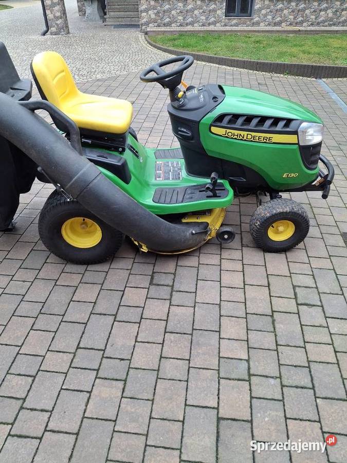 John Deere D130 kosze przyczepka 8Y podkarpackie Tuszyma