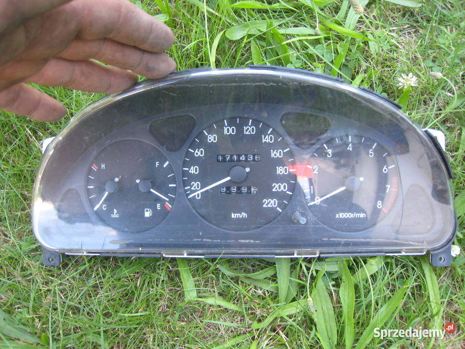 Zegary liczniki Daewoo Lanos z obrotomierzem Rok produkcji 2000 Liczniki i zegary Kraków
