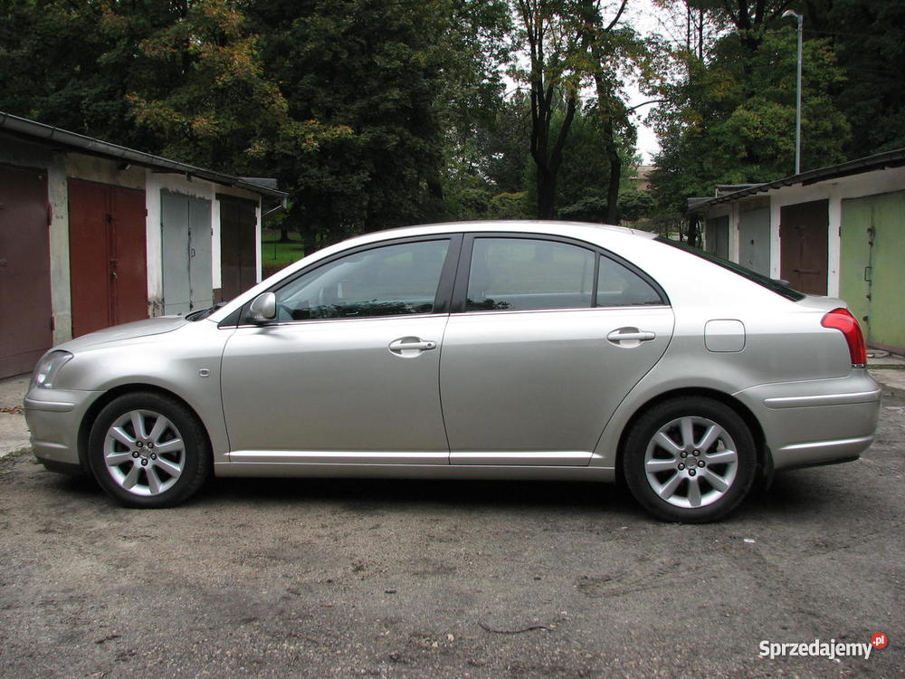 Toyota avensis Hatchback 20 D4D diesel klimatyzacja Katowice