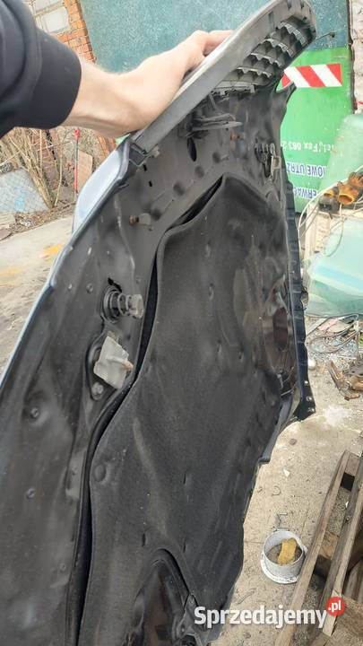 Maska pokrywa osłona komory Mercedes w211 e