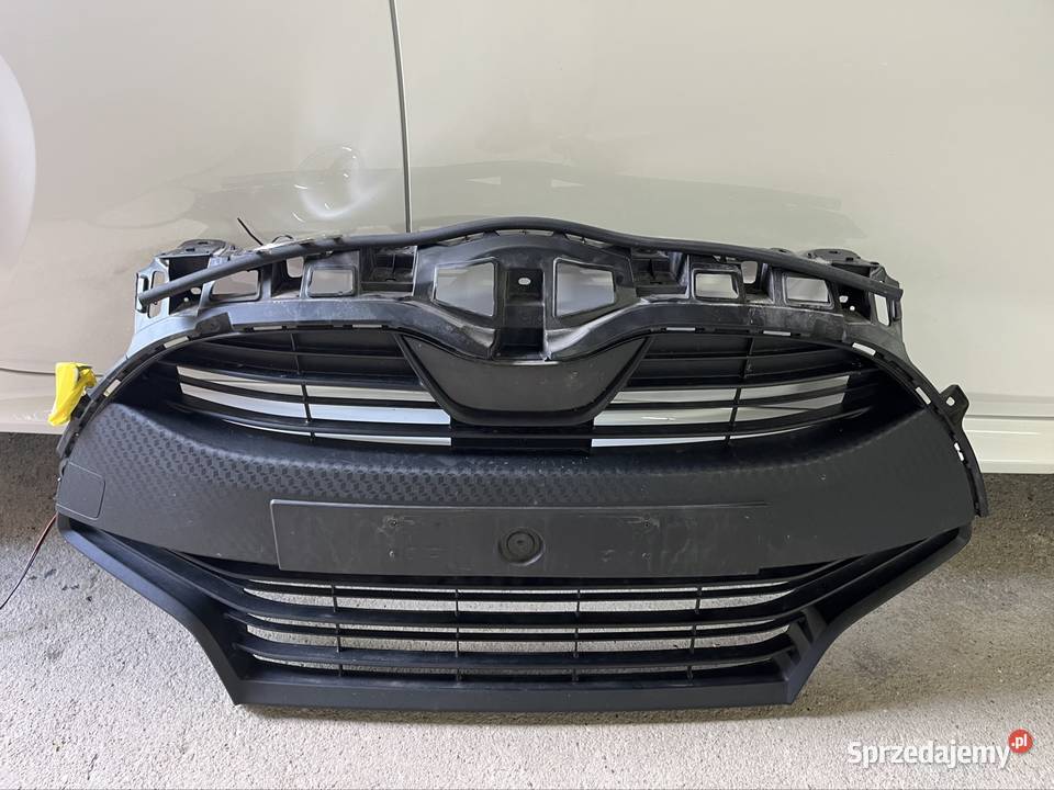 Toyota Yaris IV Grill atrap 2022r Rok produkcji 2022 Bełchatów