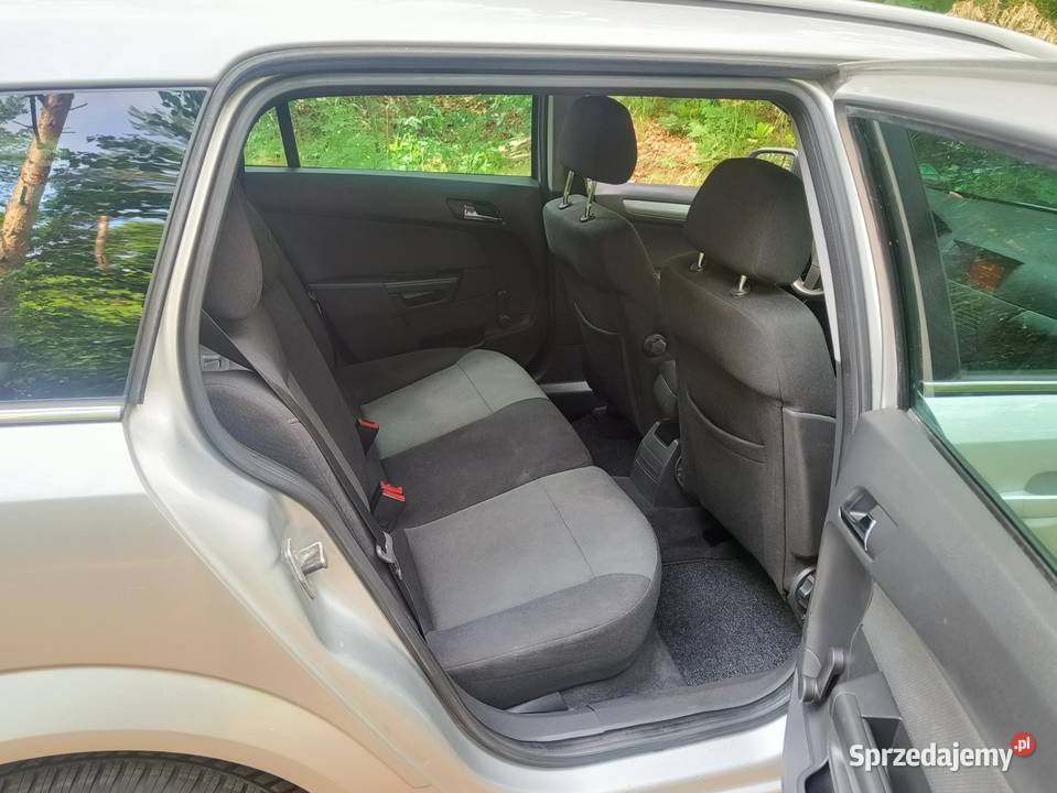 Opel Astra Kombi zar w benzyna 18 zadbany sprzedam