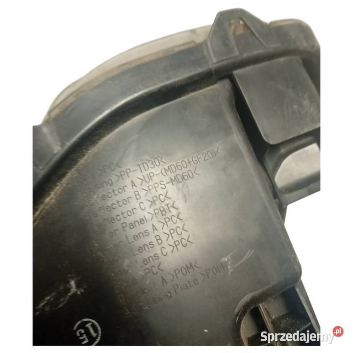 Lampa prawa przód Nissan XTrail T32 reflektor prawe Lampy przednie