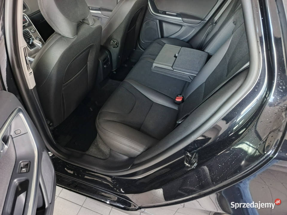 Volvo V60 Niemcy Dobrze wyposażone I 20102018 Rok produkcji 2013 Chełm