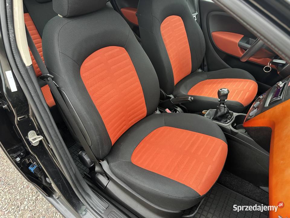 Fiat Grande Punto 14 benzyna 77 Klima5 lakier metallic Warszawa