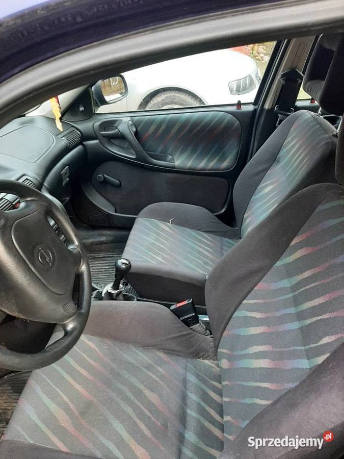 Opel Astra 16