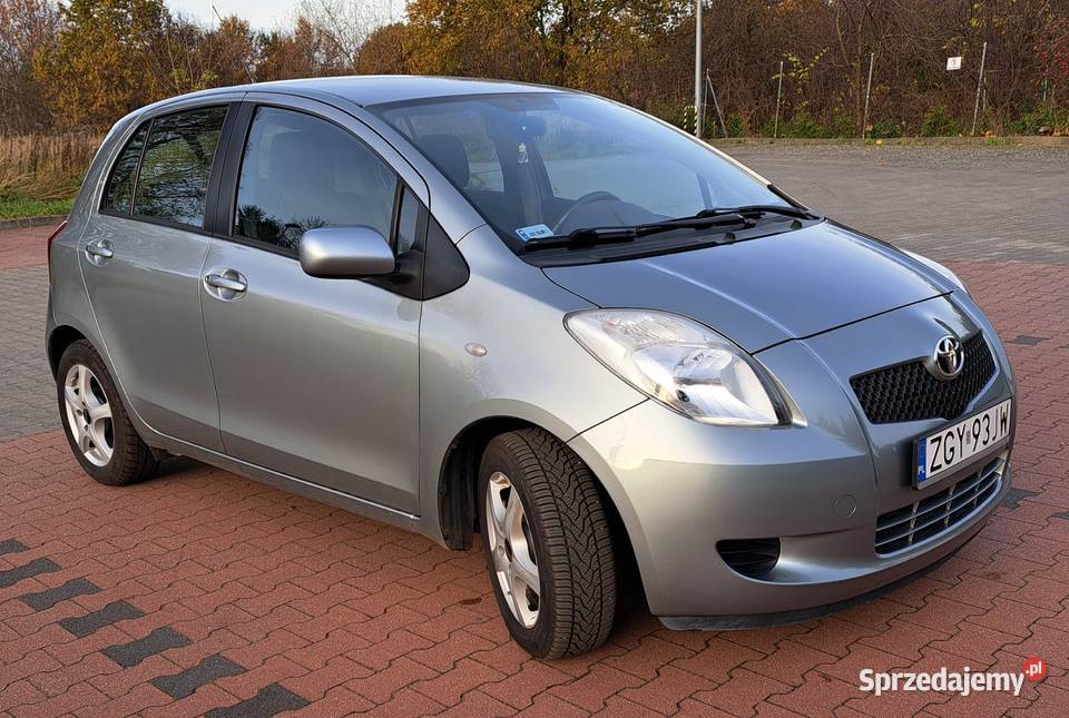 Toyota Yaris Samochody osobowe Trzebiatów
