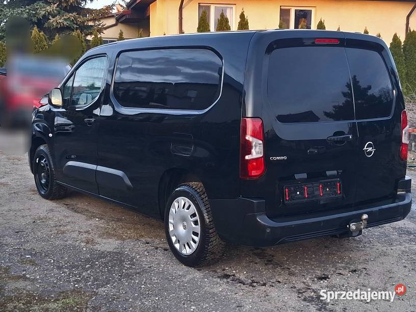 Opel Combo Berlingo 15 HDI 131 Long Długi 3 światła do jazdy dziennej Combo