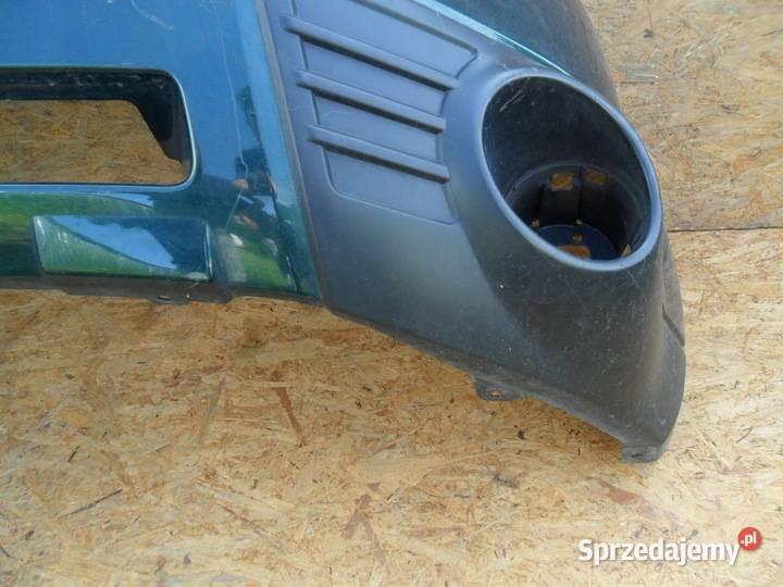 Zderzak przedni Subaru Forester 2008 Z atrapą