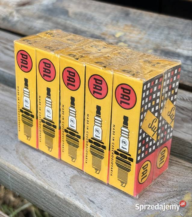 Świece zapłonowe PAL Czechoslovakia Nowe z epoki Lublin sprzedam