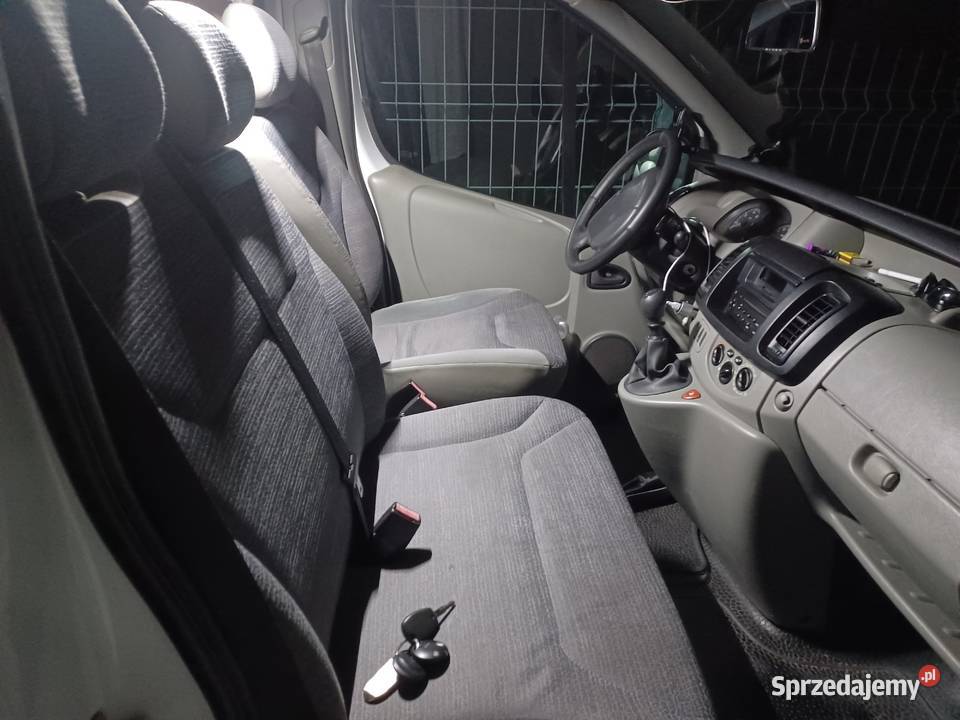 Renault Traff II 20dCi 115 6 osobowy 115KM Pozostałe