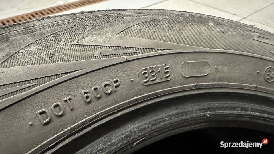 Opony zimowe 2 sztuki Nokian WR D4 20555 R16 91T Kraków sprzedam