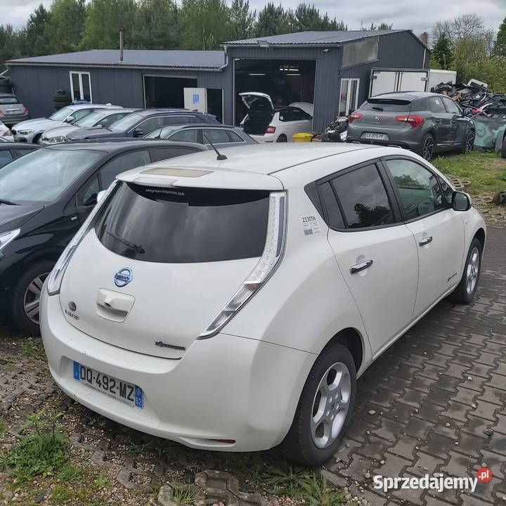 Nissan leaf 2015r
