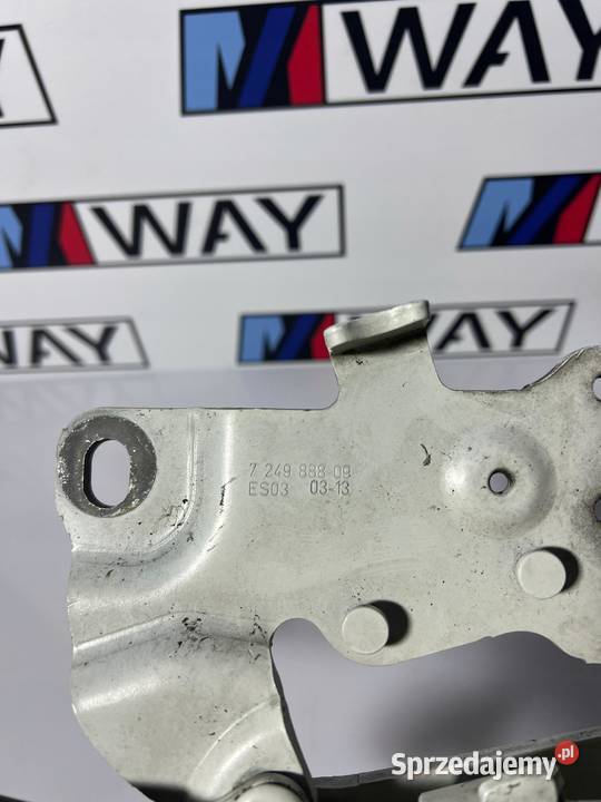BMW F10 F11 ZAWIAS MASKI PRAWY A300 ALPINWEISS Motoryzacja