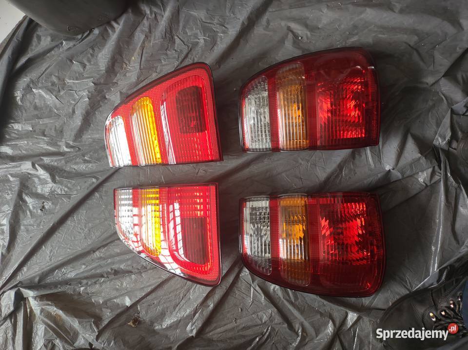 Lampy lampa tył Toyota land Cruiser hdj100 Oświetlenie Łódź