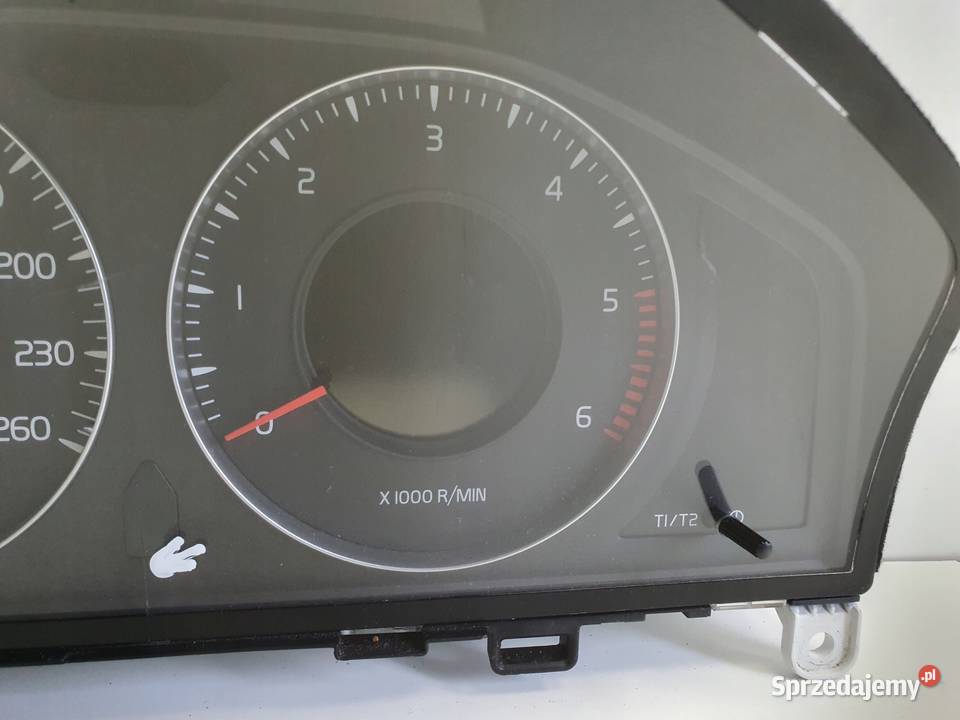 Volvo S80 II V70 III XC70 II 24 D5 LICZNIK sprzedam