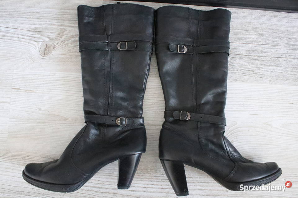 Czarne kozaki na obcasie ocieplane na zamek