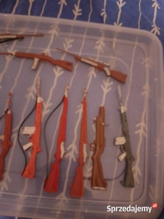 Stara kolekcja zabawek Nowa Sarzyna