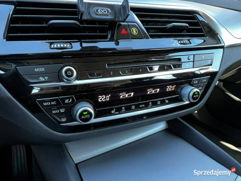 BMW 520 20d 190 Automat Kamera Hak G30G31 podgrzewane fotele