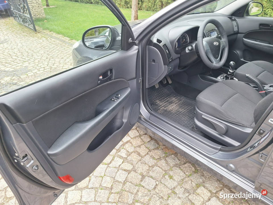 Hyundai i30 14 FIFA WM Edition I 20022013 lakier metallic Siewierz