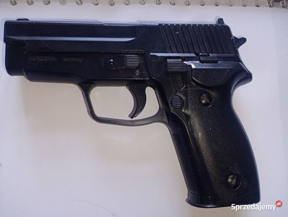 Pistolet sig sauer p226 plastikowa replika z Wrocław