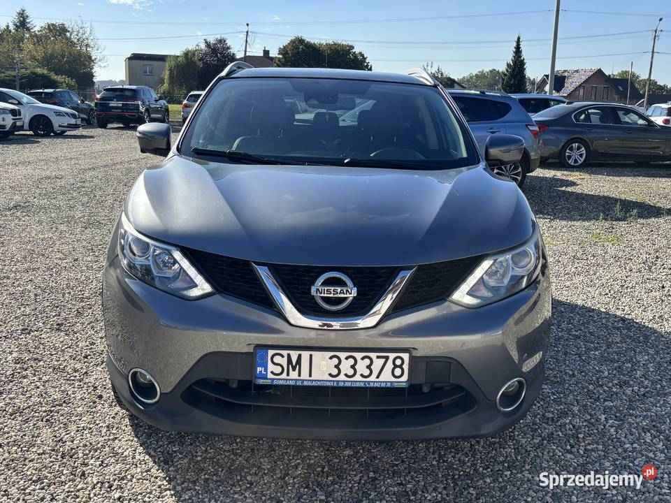 Nissan Qashqai nieuszkodzony Paniówki
