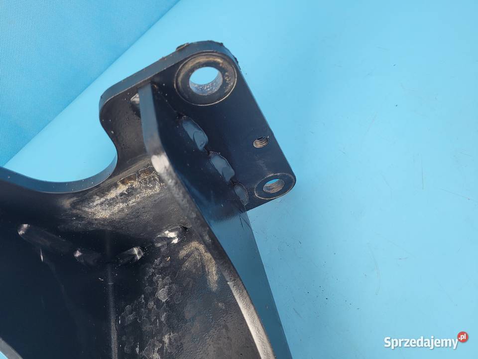 DEUTZFAHR 6130 TTV JARZMO WSPORNIK KABINY LEWY Kolno