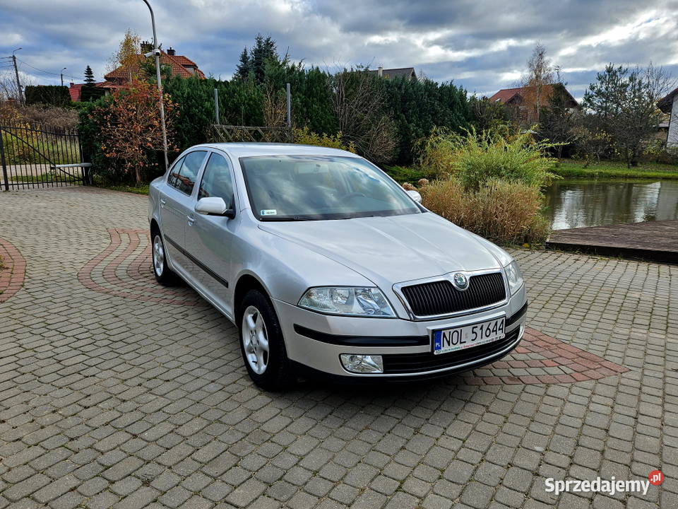 SKODA OCTAVIA 16 BENZYNA 102 KLIMATYZACJA 2 radio warmińsko-mazurskie