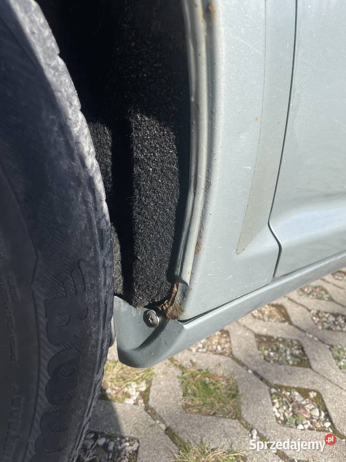 TOYOTA AVENSIS T25 22 D4D manualna Szymanowo