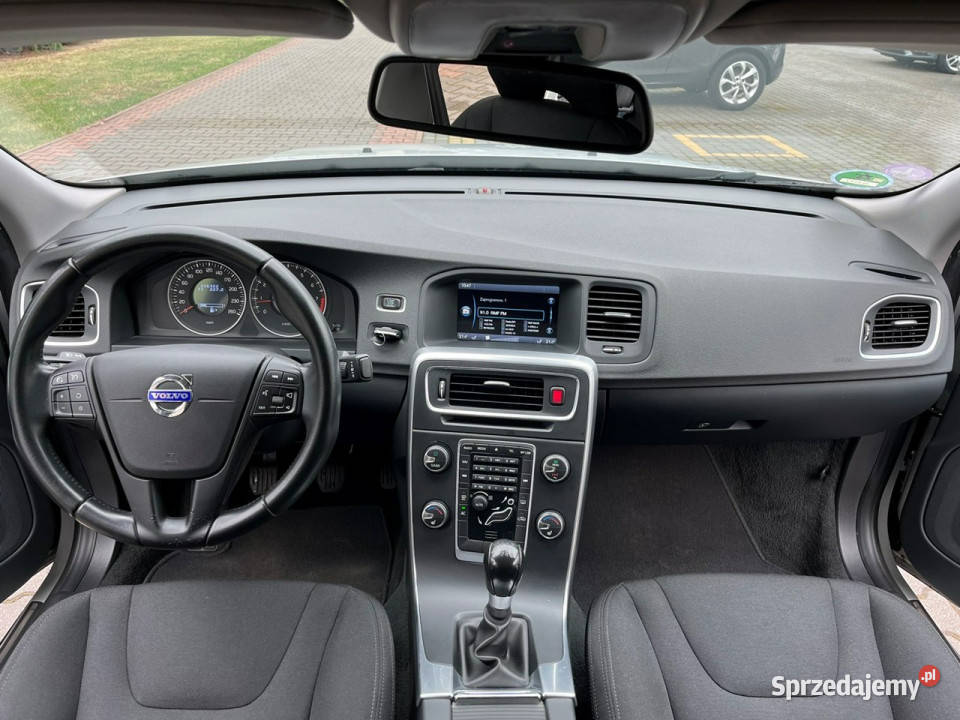 Volvo S60 16 benzyna Xenony Podgrzewane fotele Lipówki