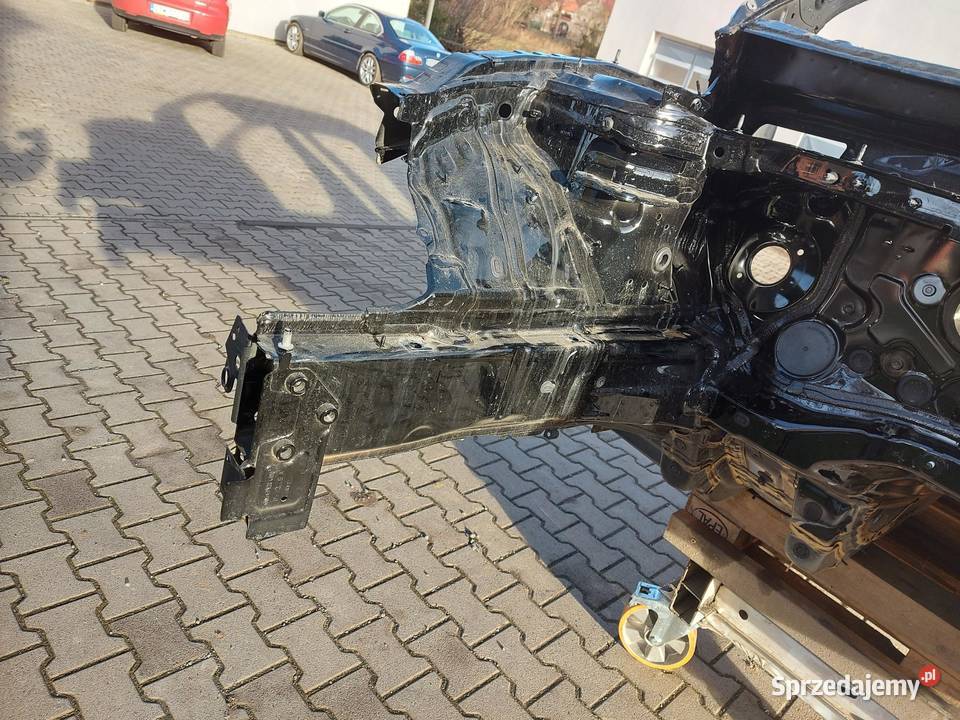 Mercedes EQA GLA W247 250 W243 ĆWIARTKA