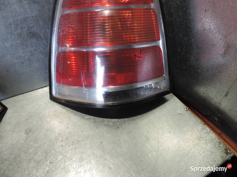 LAMPA LEWA TYLNA OPEL ZAFIRA B Rok produkcji 2006 małopolskie Nowy Sącz