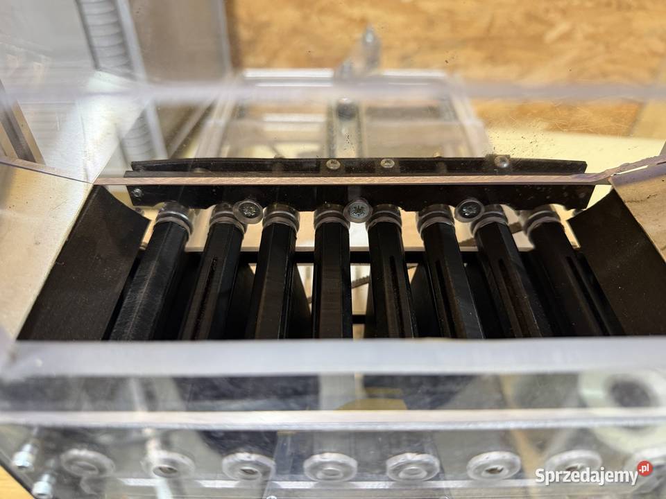 Maszynka półautomatyczna do gilz