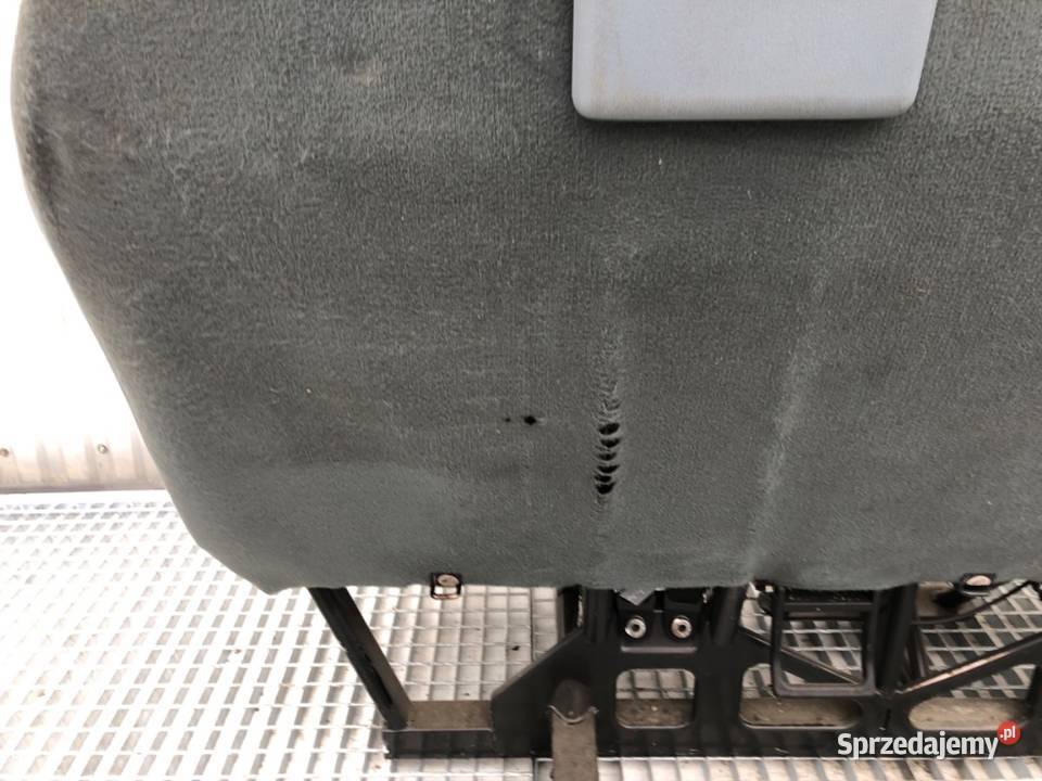 FOTEL TYLNY TRÓJKA FORD TRANSIT V Hatchback 0614 sprzedam