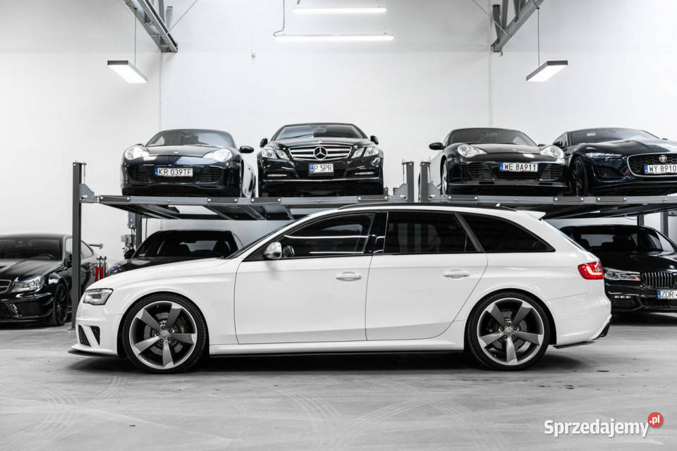 Audi RS4 Avant nowa Panorama BO Bezwypadkowa 450KM Audi Węgrzce sprzedam